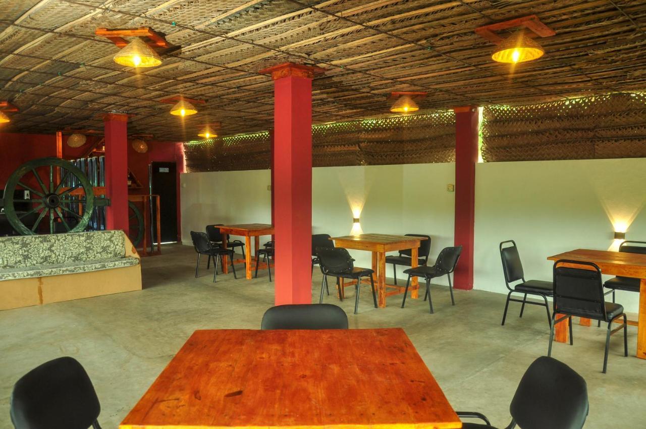 Airport Tourist Resort Katunayaka Extérieur photo