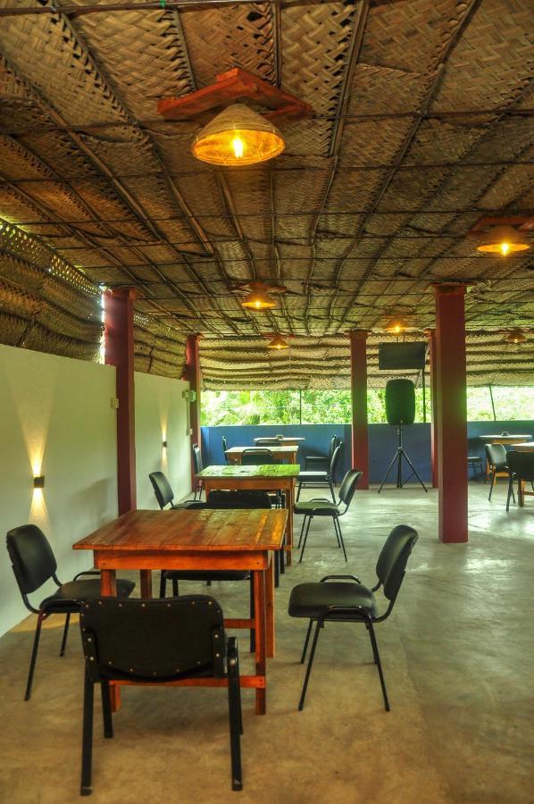 Airport Tourist Resort Katunayaka Extérieur photo